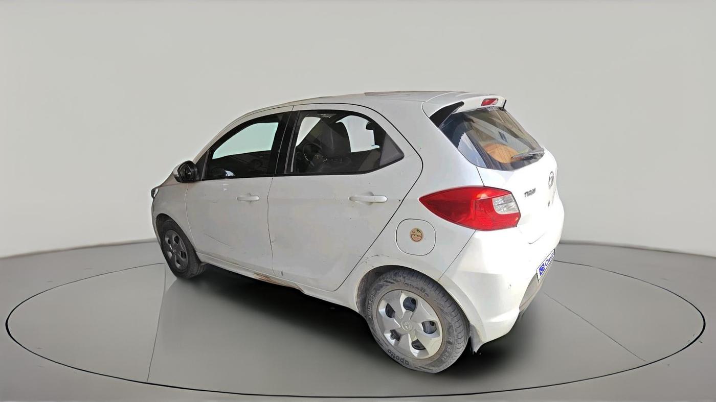 2016 Tata Tiago XZ PETROL, Petrol, Manual, 55,147 km, exterior