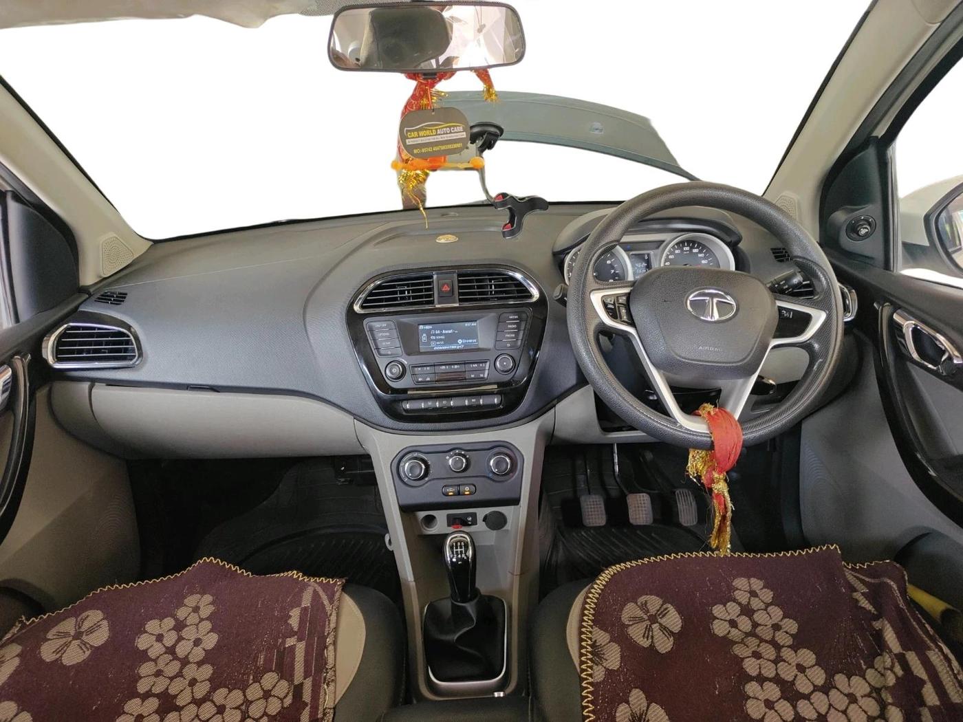 2016 Tata Tiago XZ PETROL, Petrol, Manual, 55,147 km, interior