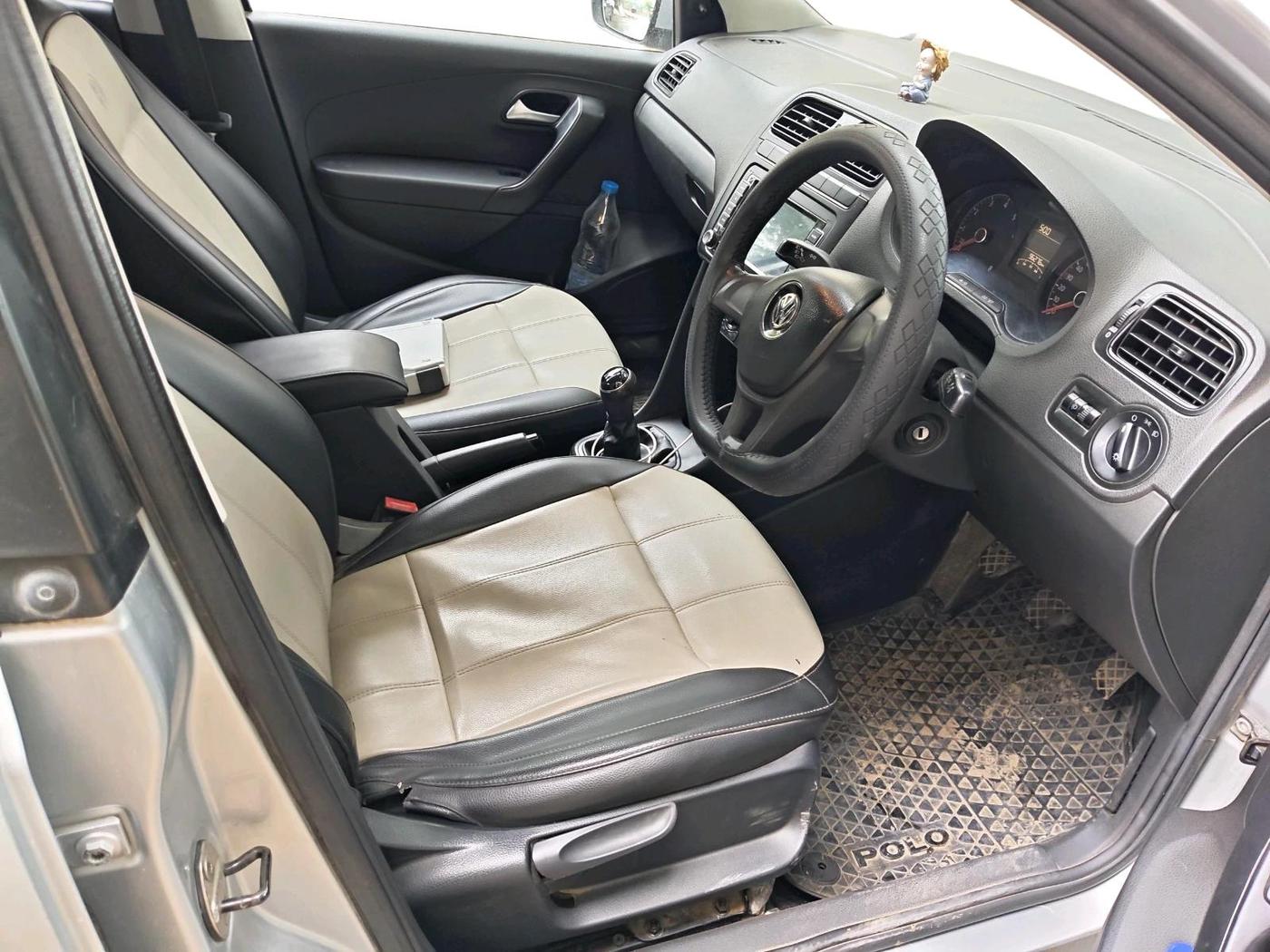 2020 Volkswagen Polo TRENDLINE 1.0L, Petrol, Manual, 96,276 km, interior