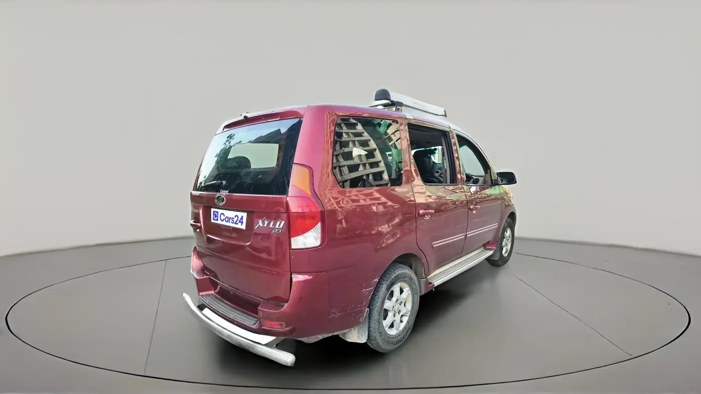 2010 Mahindra Xylo E8, Diesel, Manual, 1,29,221 km, exterior