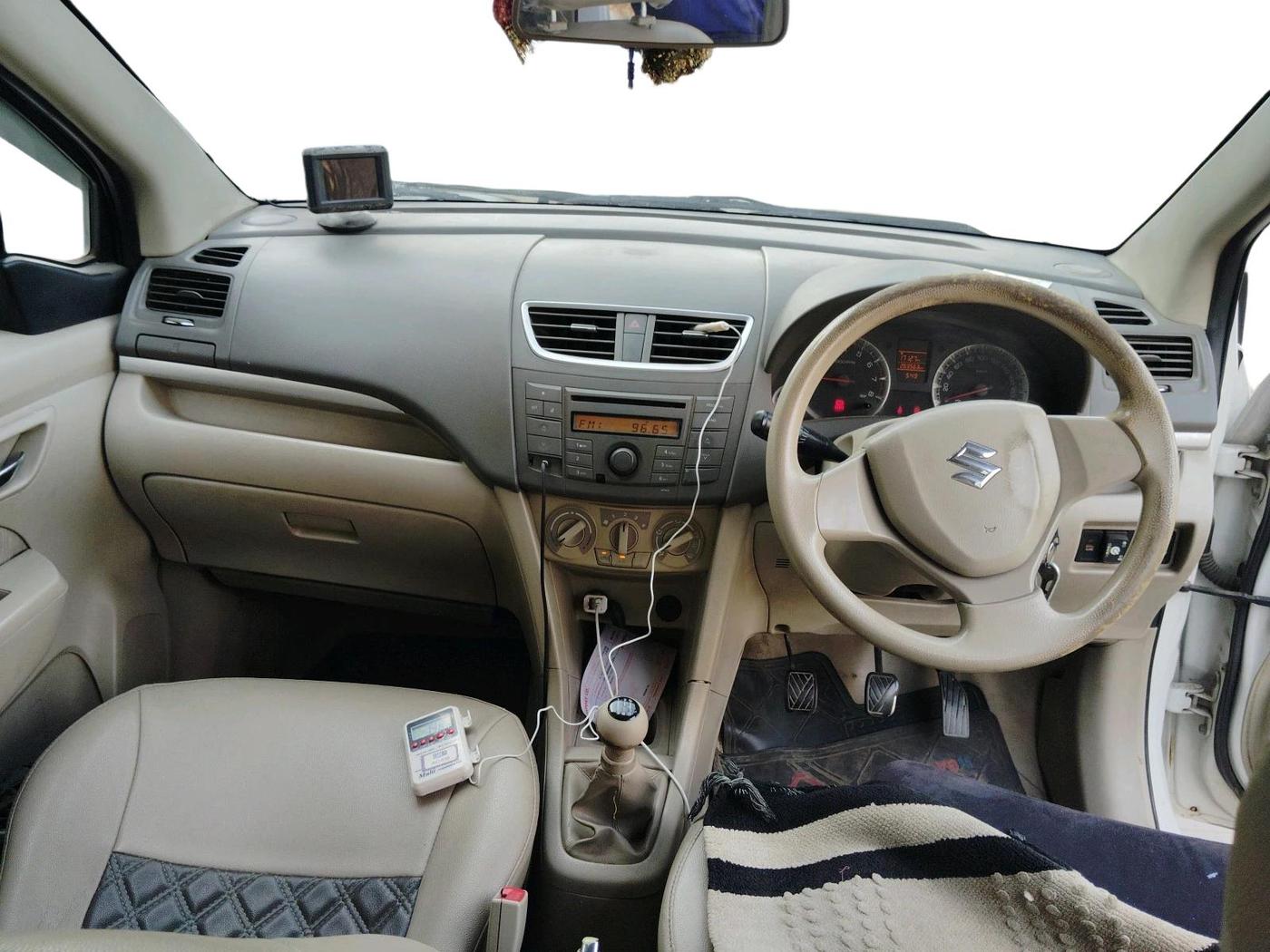 2015 Maruti Ertiga VXI, CNG, Manual, 2,63,563 km, interior