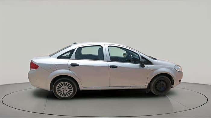 2011 Fiat Linea DYNAMIC 1.3, Diesel, Manual, 67,122 km, exterior