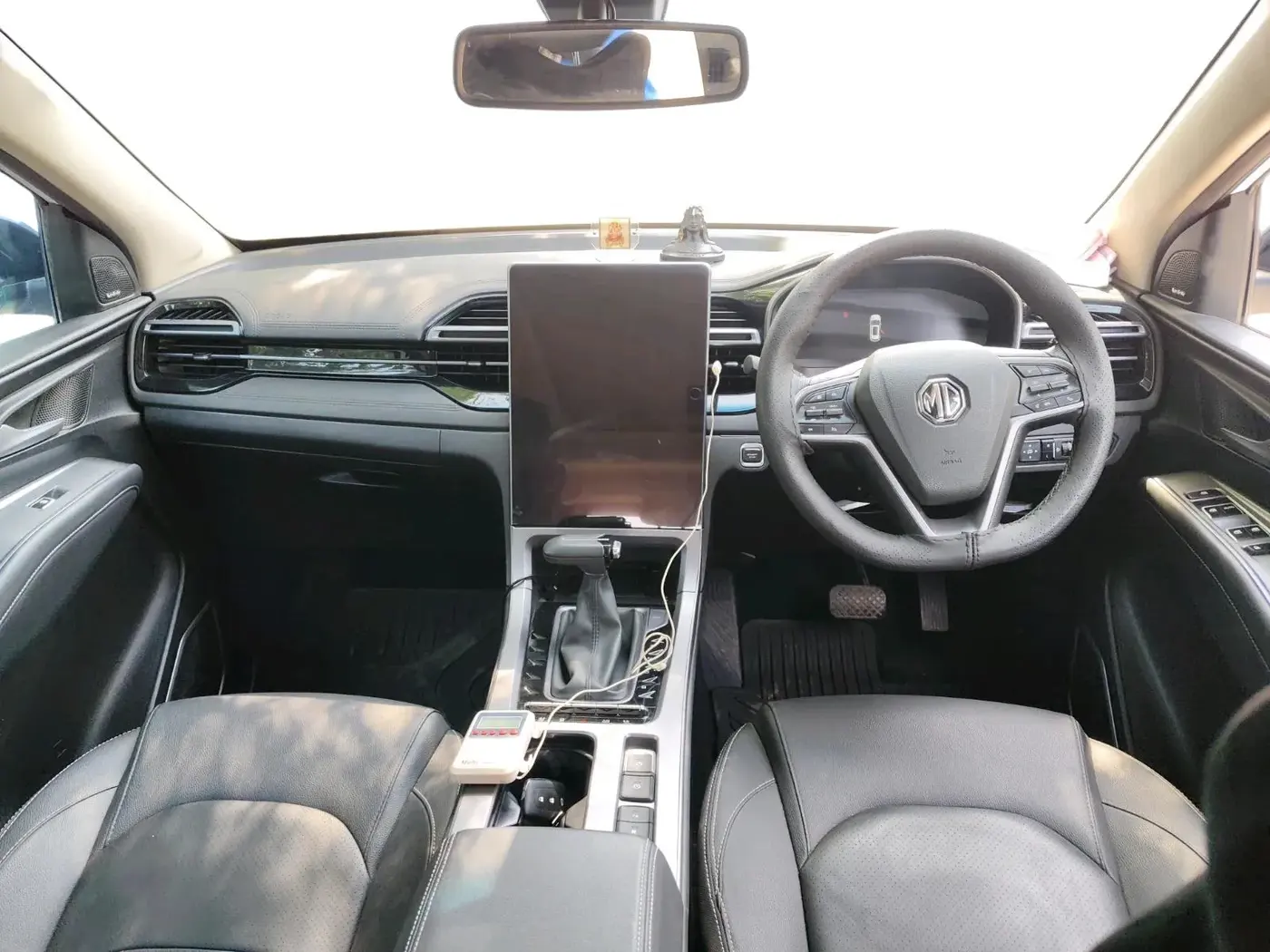 2024 MG HECTOR PLUS Sharp Pro Snowstorm 1.5 Turbo CVT 7 STR, Petrol, Automatic, 32,257 km, interior