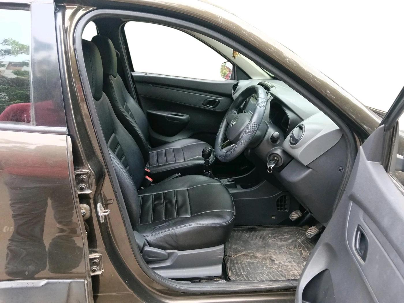 2016 Renault Kwid RXT 0.8, Petrol, Manual, 1,22,000 km, interior