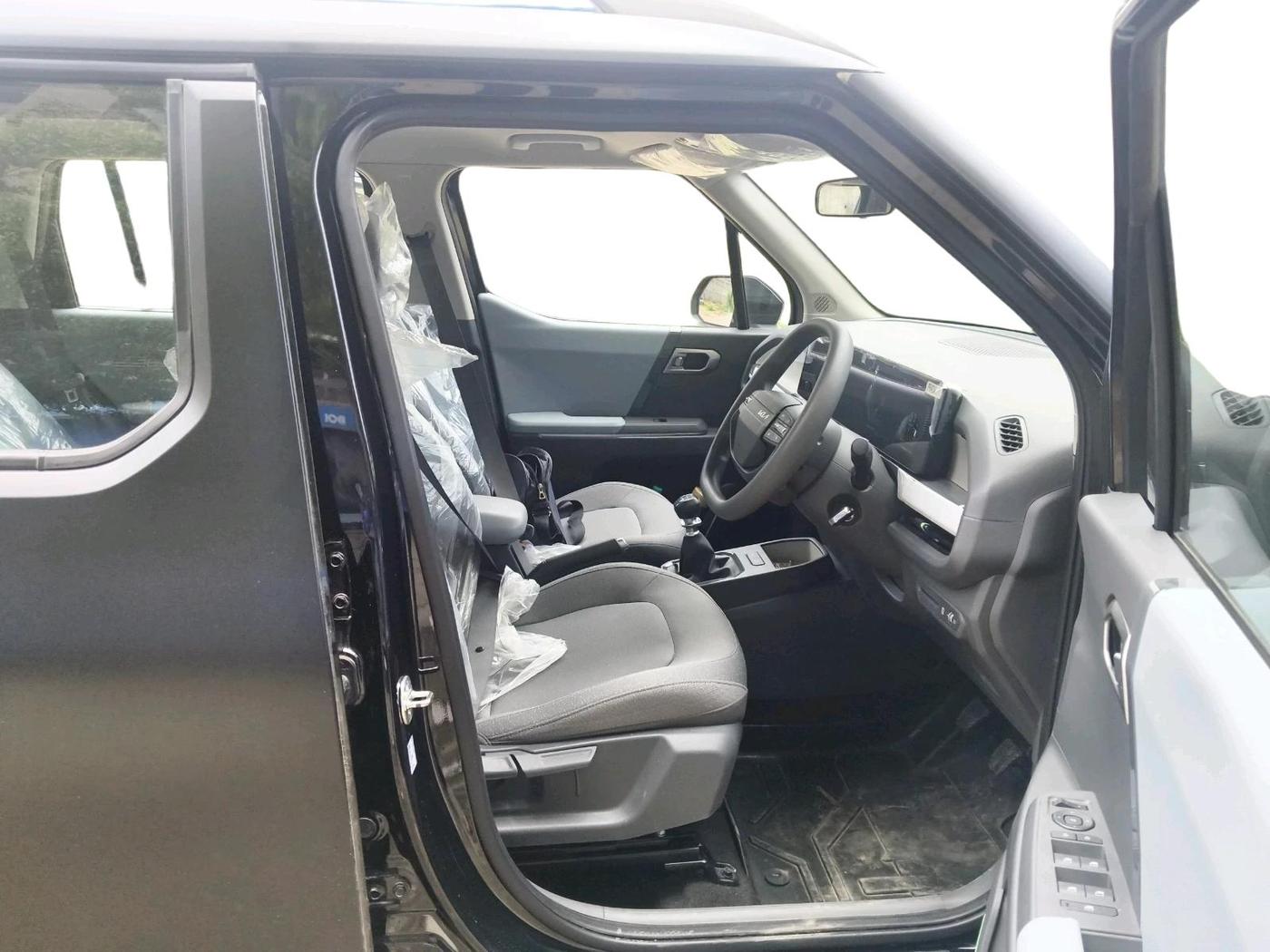 2025 KIA SYROS HTK Plus 1.5 Diesel 6MT, Diesel, Manual, 4,004 km, interior