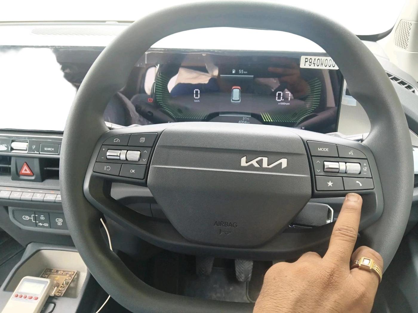 2025 KIA SYROS HTK Plus 1.5 Diesel 6MT, Diesel, Manual, 4,004 km, interior