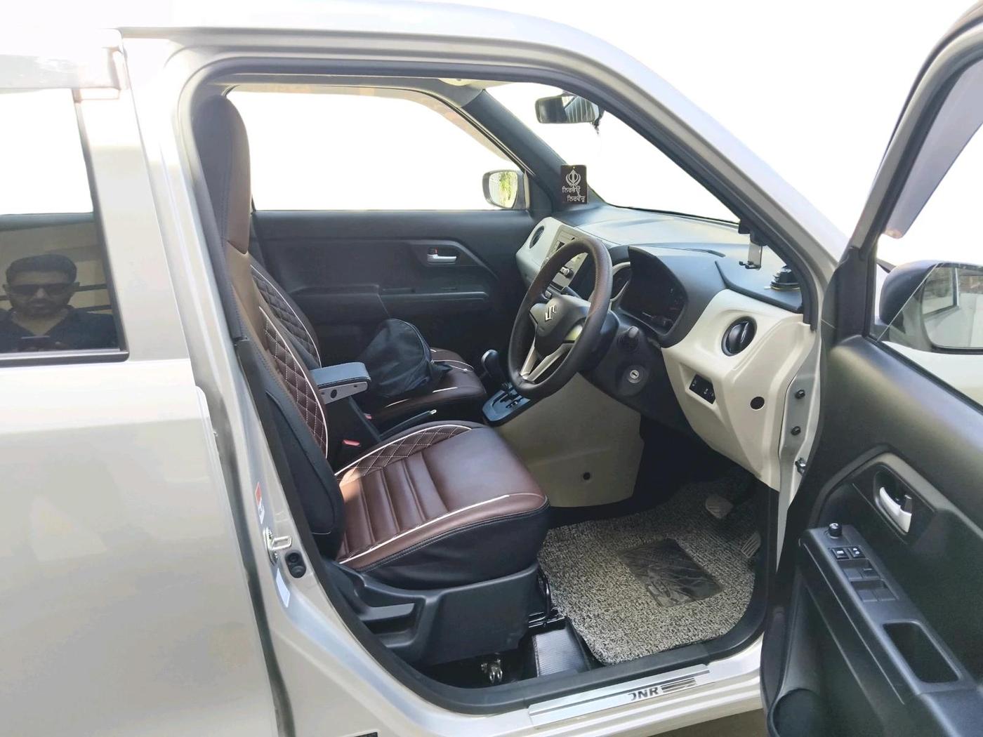 2025 Maruti New Wagon-R VXI 1.0 AMT, Petrol, Automatic, 2,632 km, interior