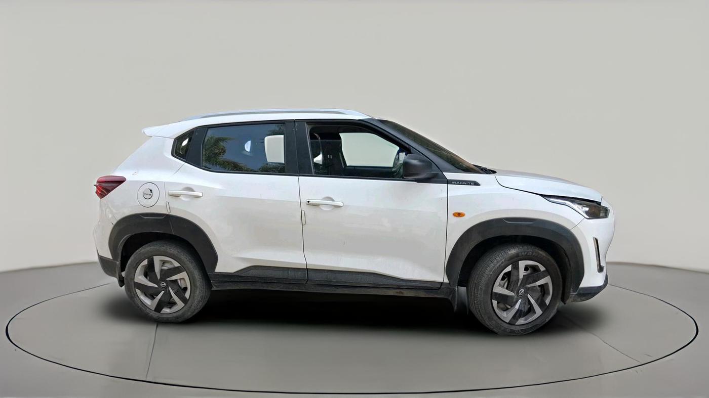 2022 Nissan MAGNITE XE, Petrol, Manual, 24,800 km, exterior
