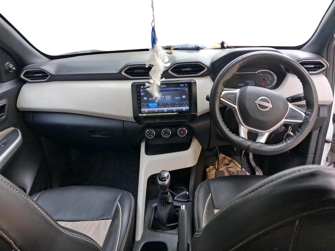 2022 Nissan MAGNITE XE, Petrol, Manual, 24,800 km, interior