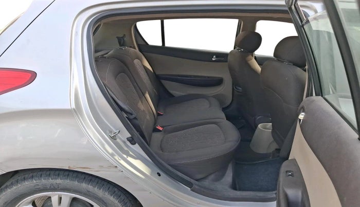 2011 Hyundai i20 SPORTZ 1.2, Petrol, Manual, 82,845 km, interior