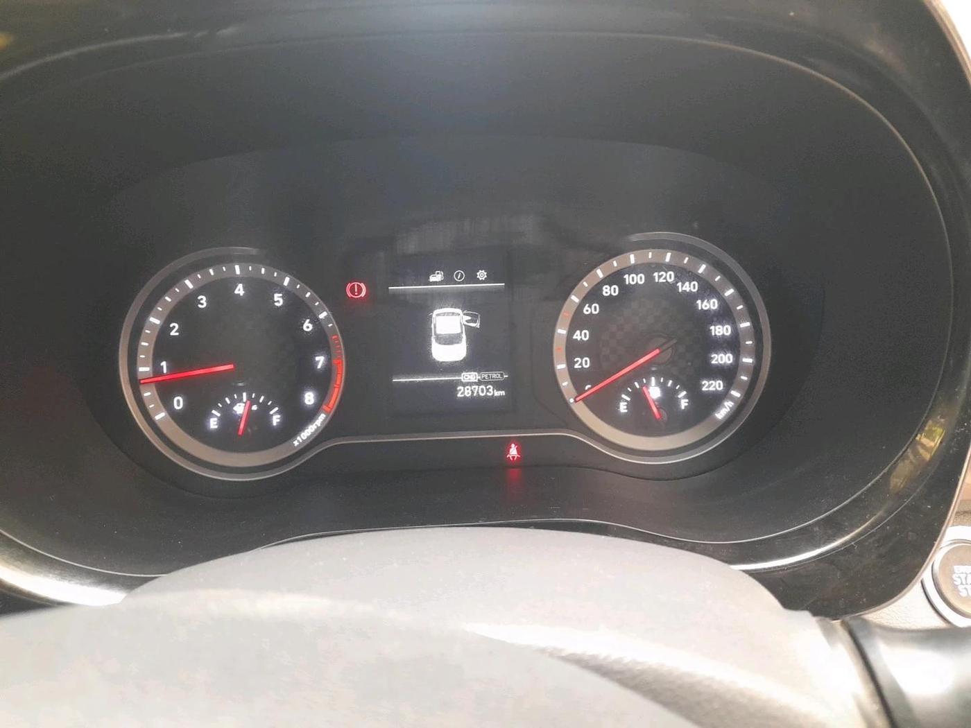 2024 Hyundai AURA SX 1.2 CNG, CNG, Manual, 28,703 km, interior