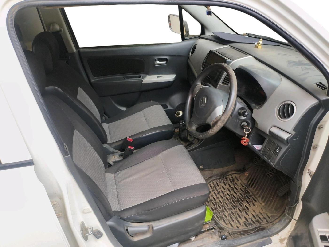 2012 Maruti Wagon R 1.0 LXI, Petrol, Manual, 88,748 km, interior