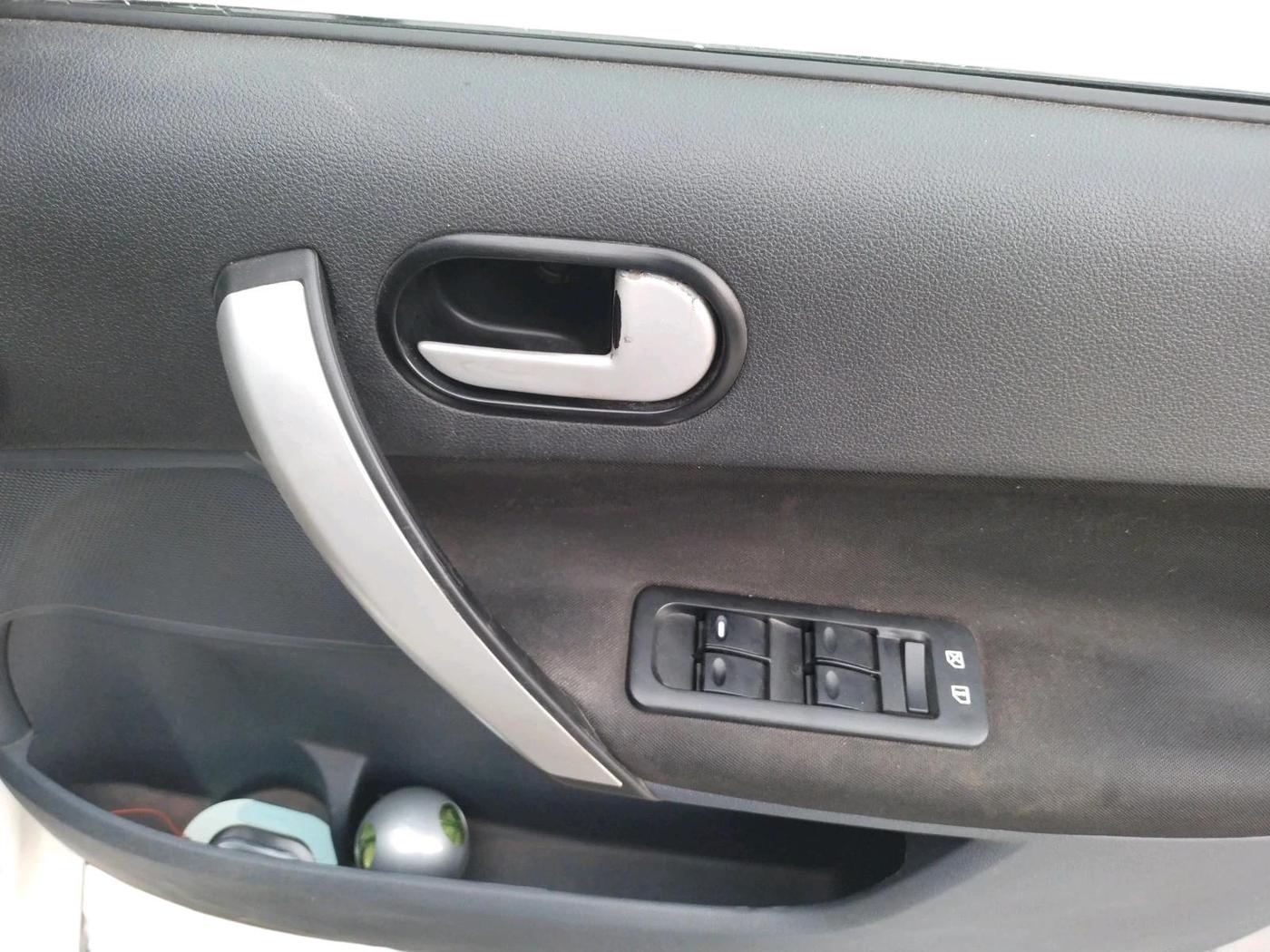 2012 Ford Fiesta ZXI 1.4 DIESEL, Diesel, Manual, 2,07,866 km, interior