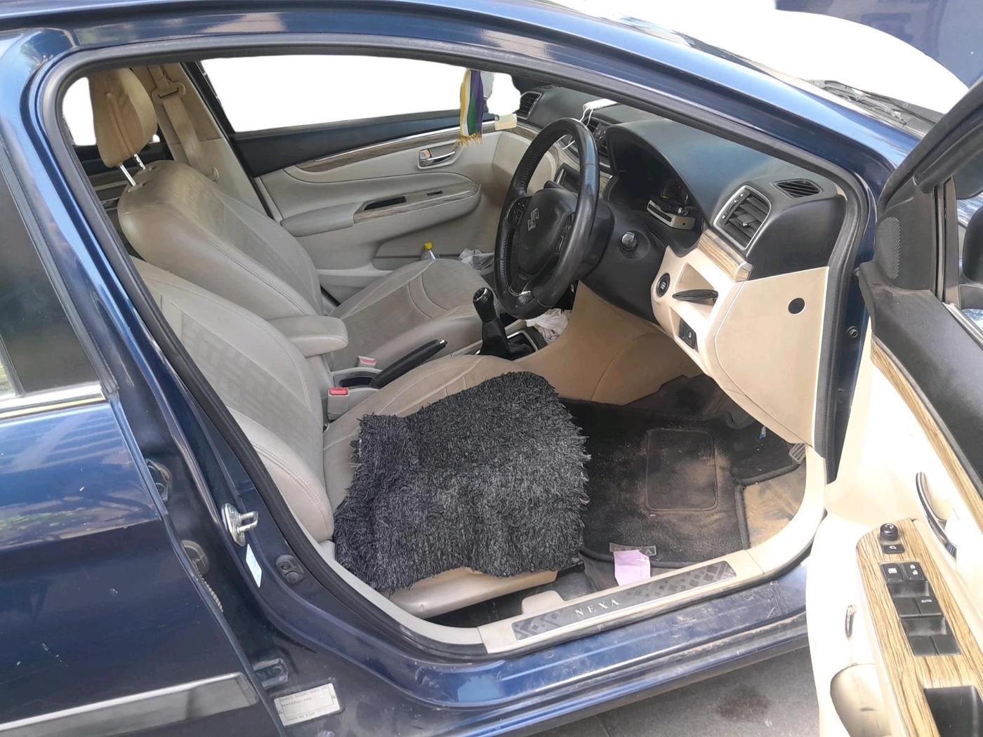 2018 Maruti Ciaz ALPHA 1.5 SHVS PETROL, Petrol, Manual, 89,000 km, interior