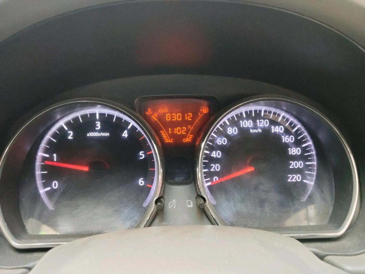 2013 Nissan Sunny XV DIESEL, Diesel, Manual, 83,012 km, interior