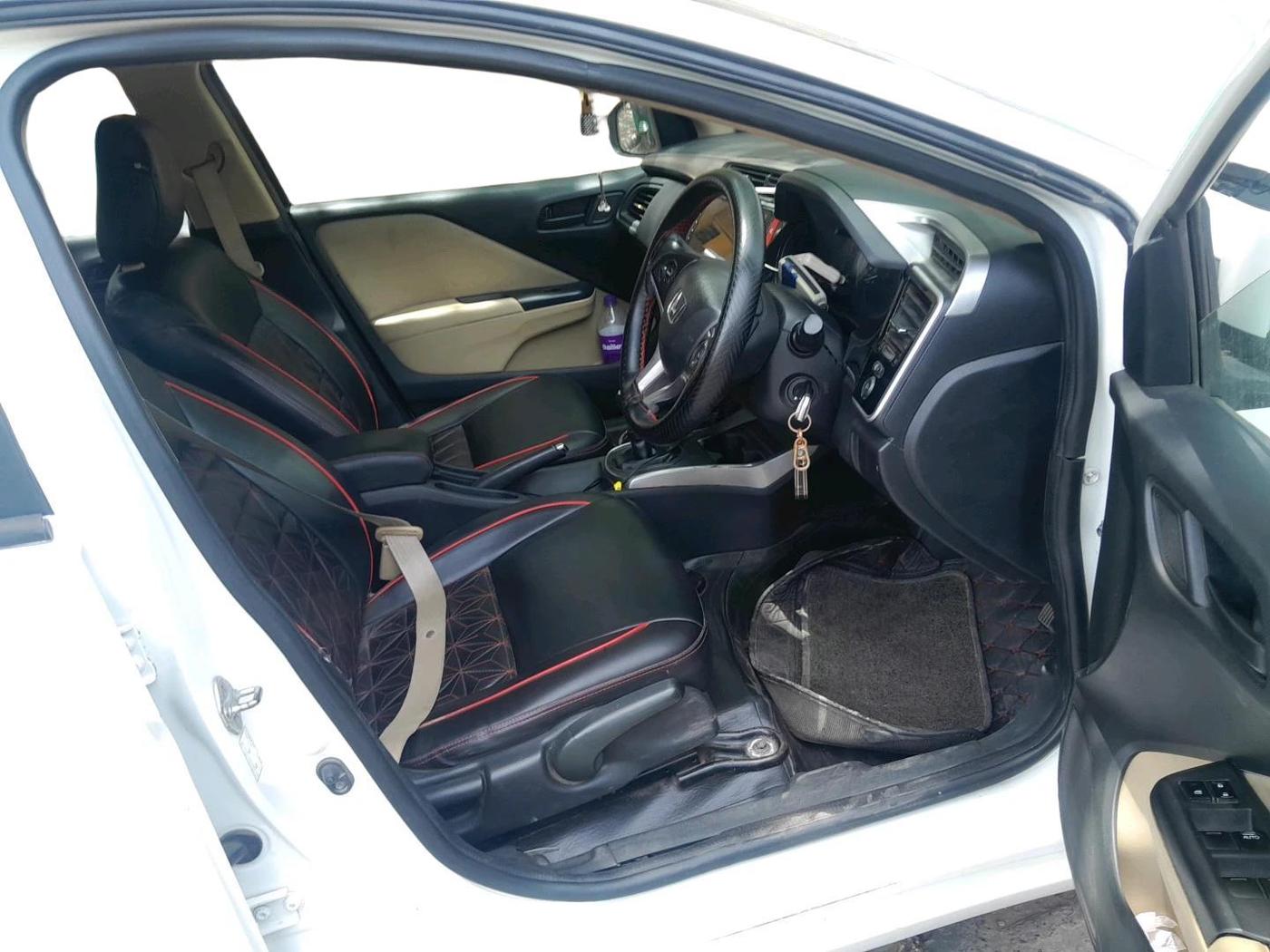 2014 Honda City 1.5L I-DTEC SV, Diesel, Manual, 1,18,665 km, interior