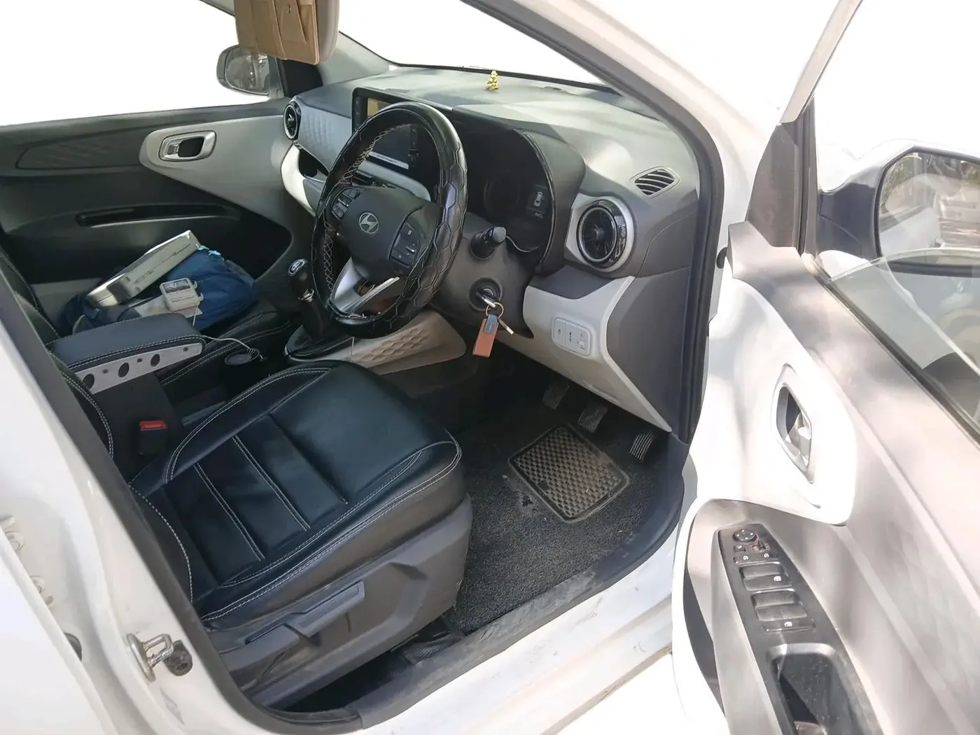 2024 Hyundai GRAND I10 NIOS SPORTZ 1.2 KAPPA VTVT CNG, CNG, Manual, 45,412 km, interior