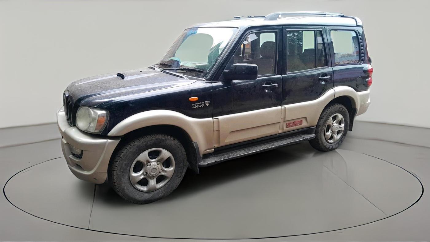 2014 Mahindra Scorpio SLE, Diesel, Manual, 1,04,000 km, exterior