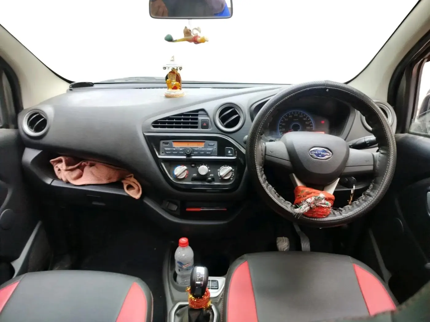2018 Datsun Redi Go T(O) 1.0 AMT, Petrol, Automatic, 9,800 km, interior