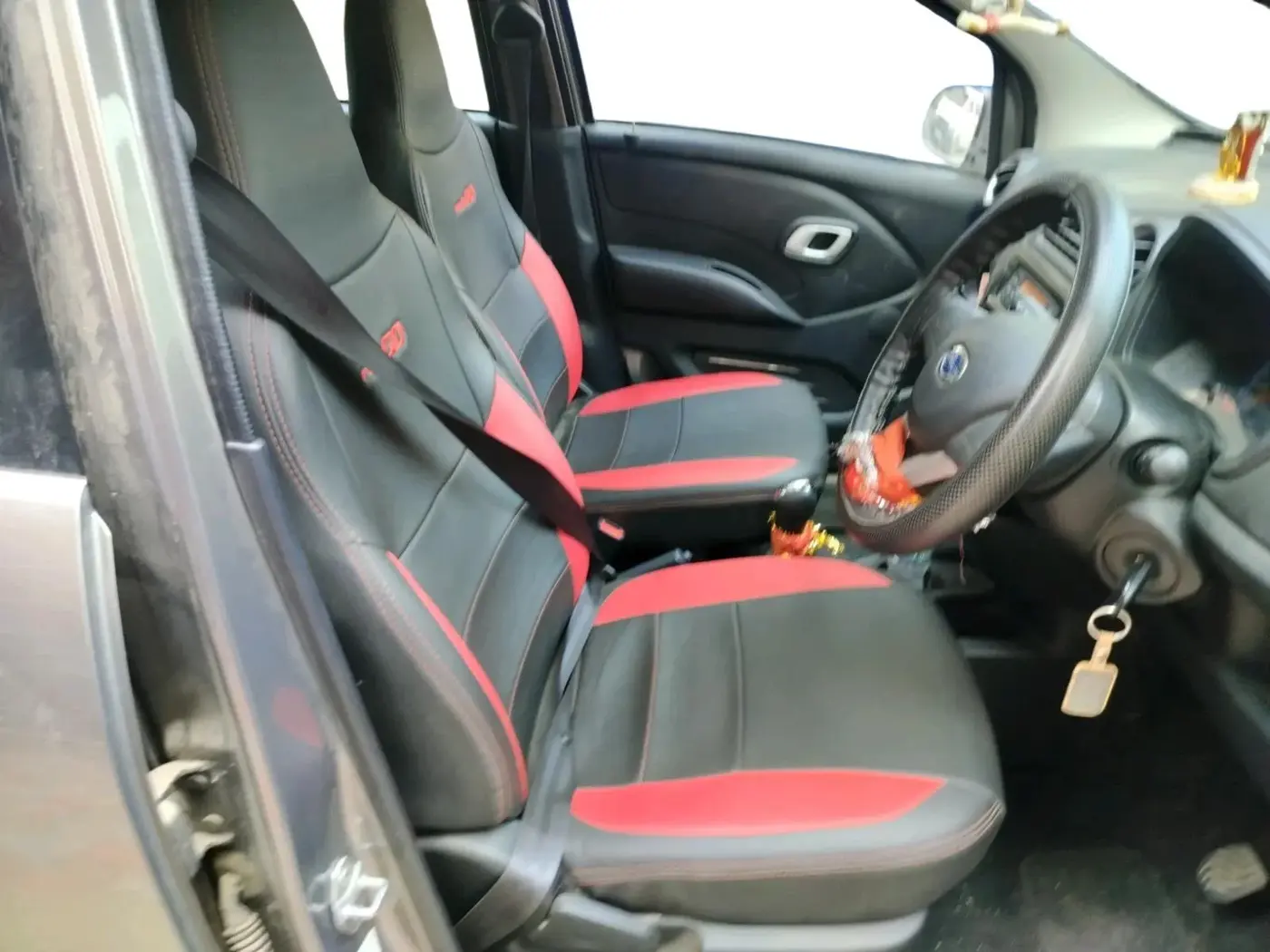 2018 Datsun Redi Go T(O) 1.0 AMT, Petrol, Automatic, 9,800 km, interior
