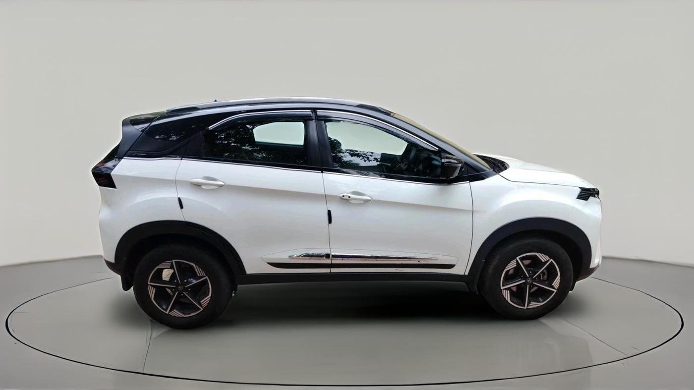 2025 Tata NEXON Creative Plus (PS) 1.2 Petrol DCA Dual Tone, Petrol, Automatic, 19,666 km, exterior