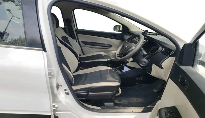 2020 Renault TRIBER RXT AMT, CNG, Automatic, 1,13,514 km, interior
