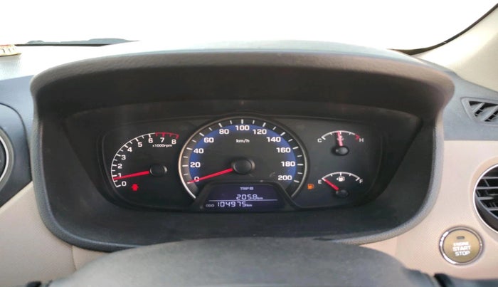 2017 Hyundai Xcent SX 1.2 (O), Petrol, Manual, 1,04,975 km, interior