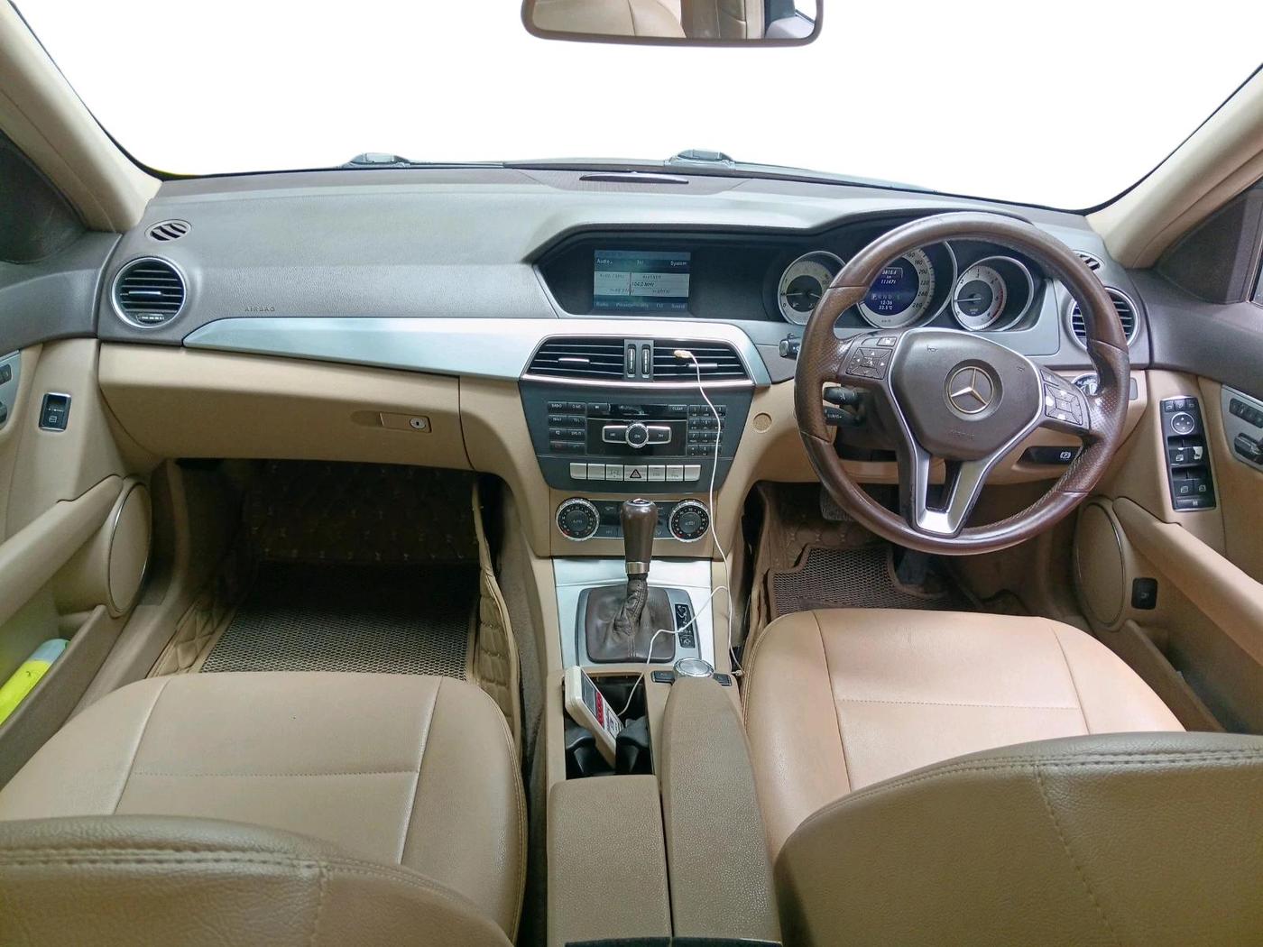 2014 Mercedes Benz C Class C 220 CDI AVANTGARDE, Diesel, Automatic, 1,11,471 km, interior