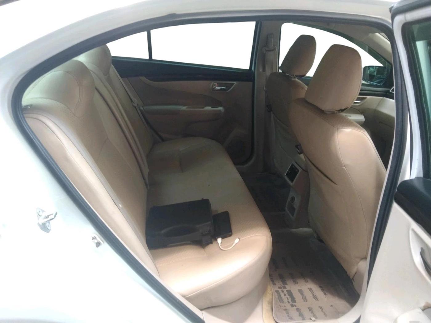 2016 Maruti Ciaz ZDI+ SHVS, Diesel, Manual, 97,821 km, interior