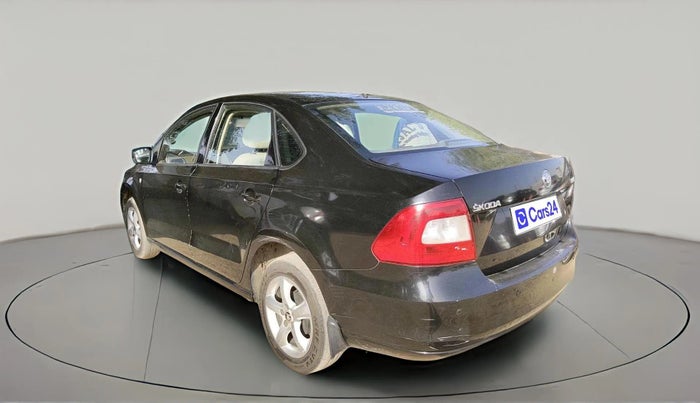 2014 Skoda Rapid ELEGANCE 1.6 TDI CR MT, Diesel, Manual, 99,222 km, exterior