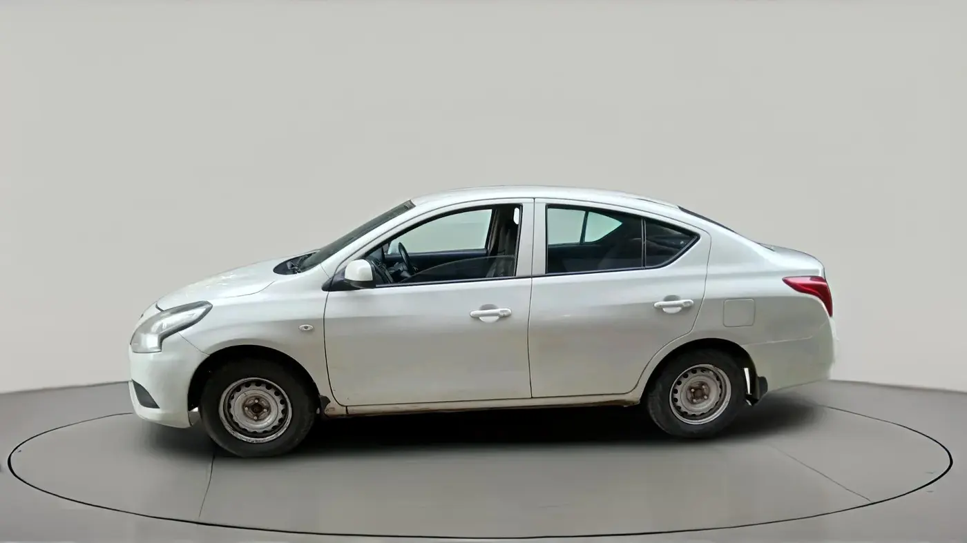 2016 Nissan Sunny XE D, Diesel, Manual, 72,238 km, exterior