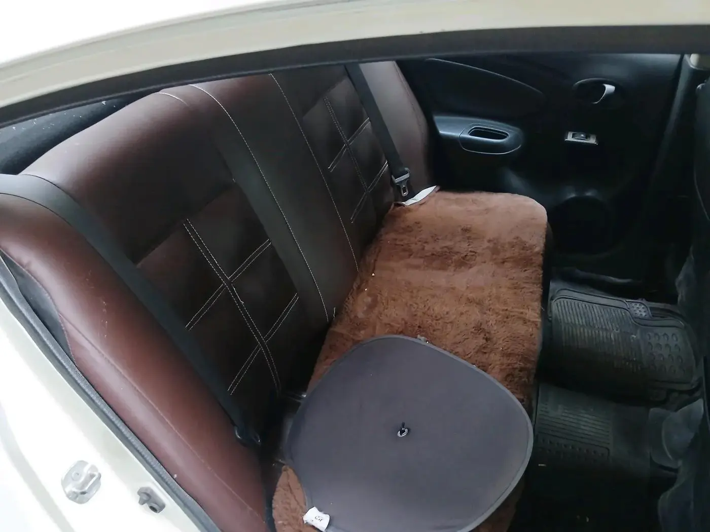 2016 Nissan Sunny XE D, Diesel, Manual, 72,238 km, interior