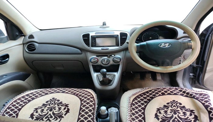 2012 Hyundai i10 MAGNA 1.1, CNG, Manual, 84,822 km, interior