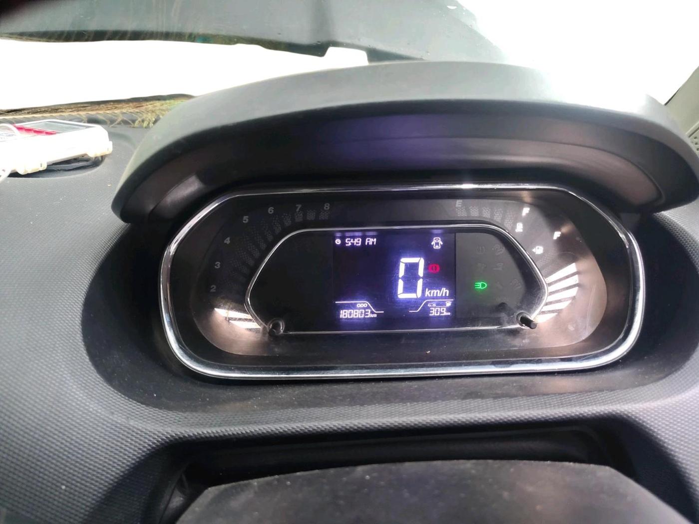 2022 Tata TIGOR XZ PLUS CNG, CNG, Manual, 1,80,803 km, interior