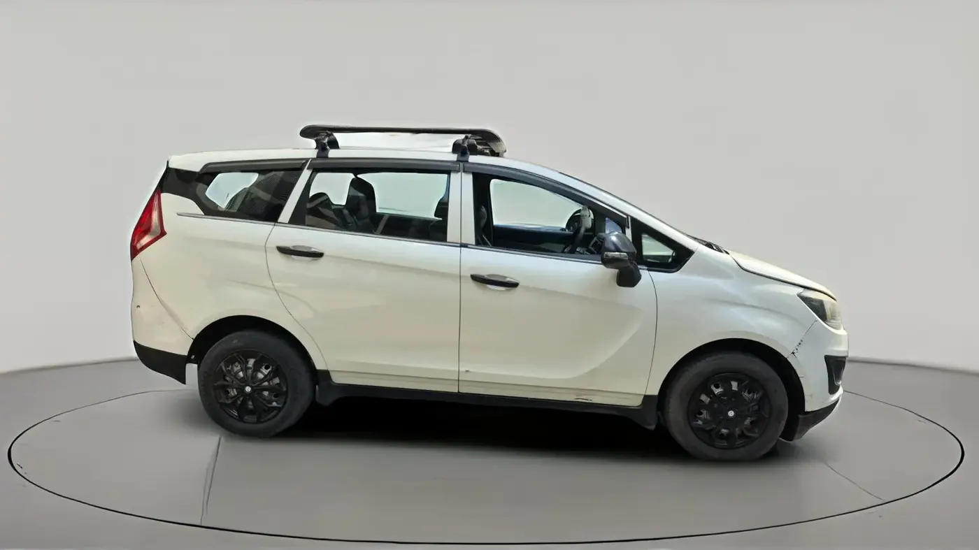 2019 Mahindra MARAZZO M2 8 STR, Diesel, Manual, 81,000 km, exterior