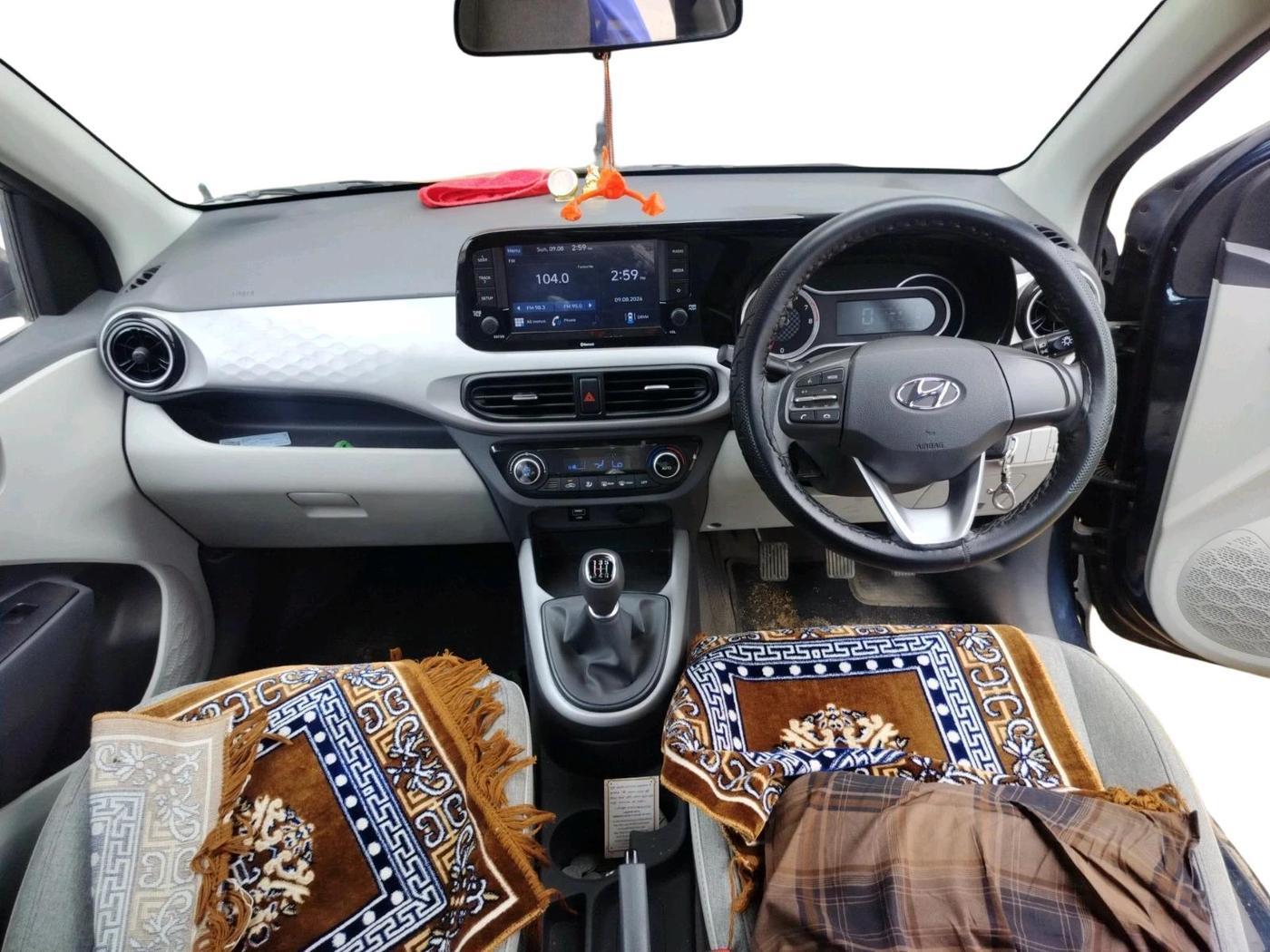 2022 Hyundai GRAND I10 NIOS SPORTZ 1.2 KAPPA VTVT, Petrol, Manual, 16,027 km, interior