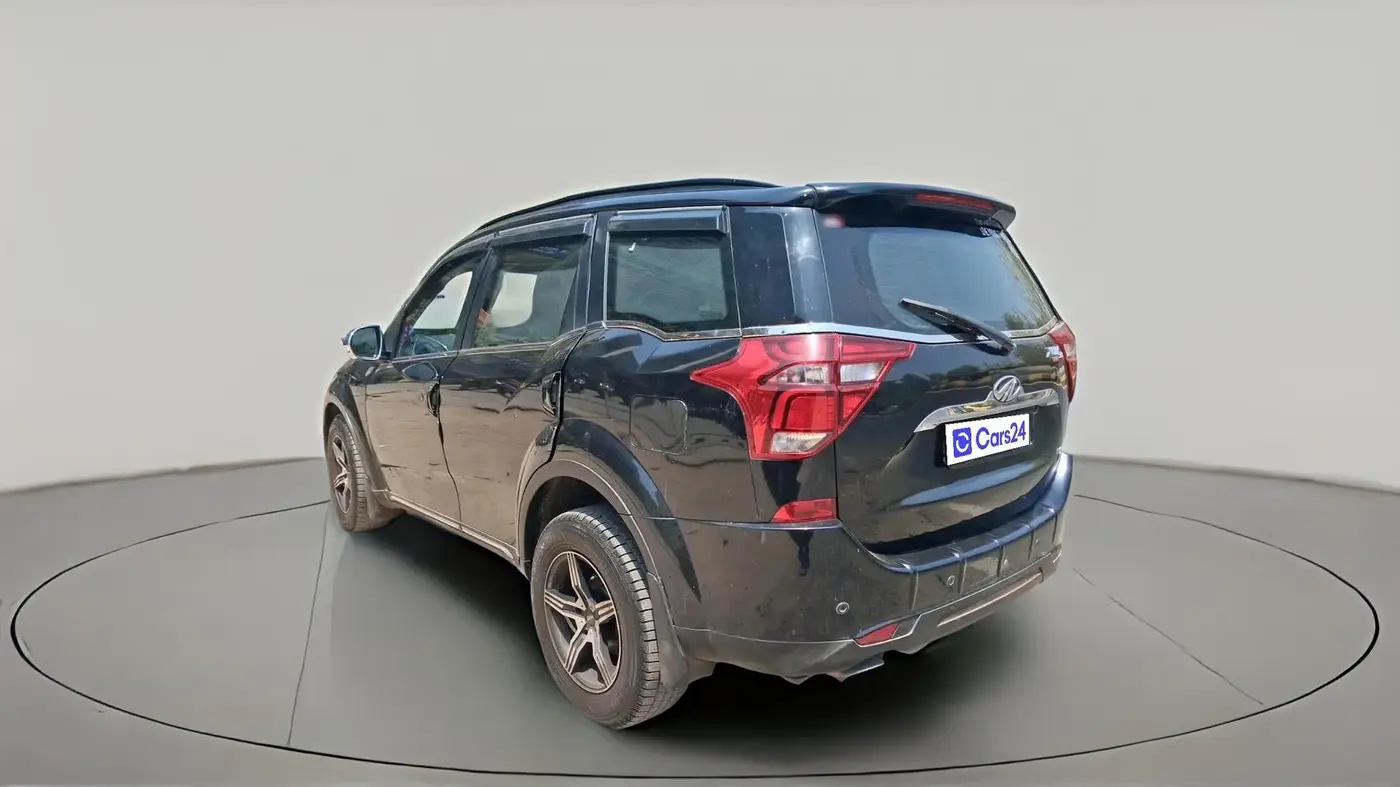 2019 Mahindra XUV500 W7, Diesel, Manual, 99,083 km, exterior