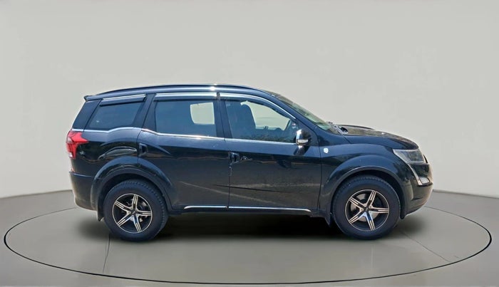 2019 Mahindra XUV500 W7, Diesel, Manual, 99,083 km, exterior