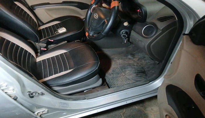 2011 Hyundai i10 ERA 1.1, Petrol, Manual, 93,906 km, interior