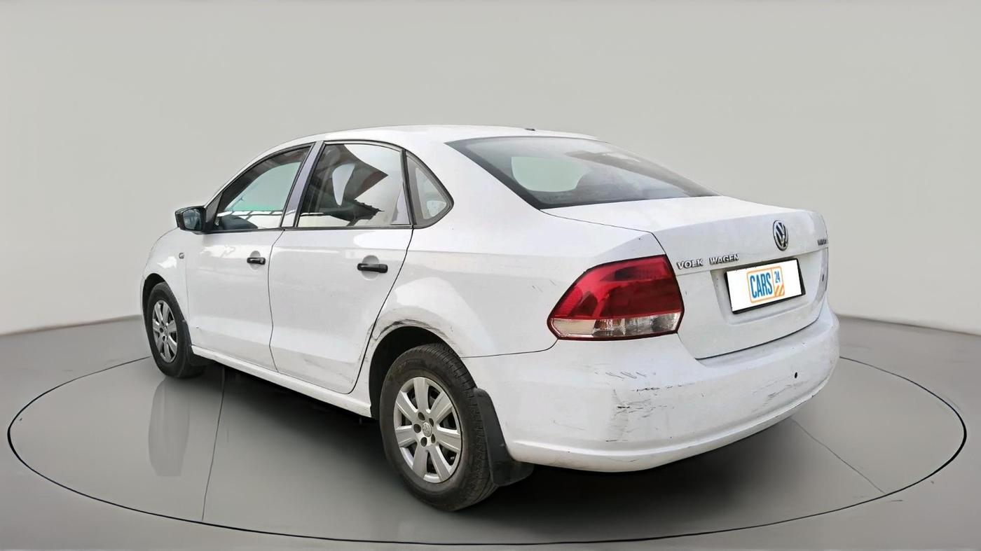 2011 Volkswagen Vento TRENDLINE DIESEL 1.6, Diesel, Manual, 2,18,550 km, exterior