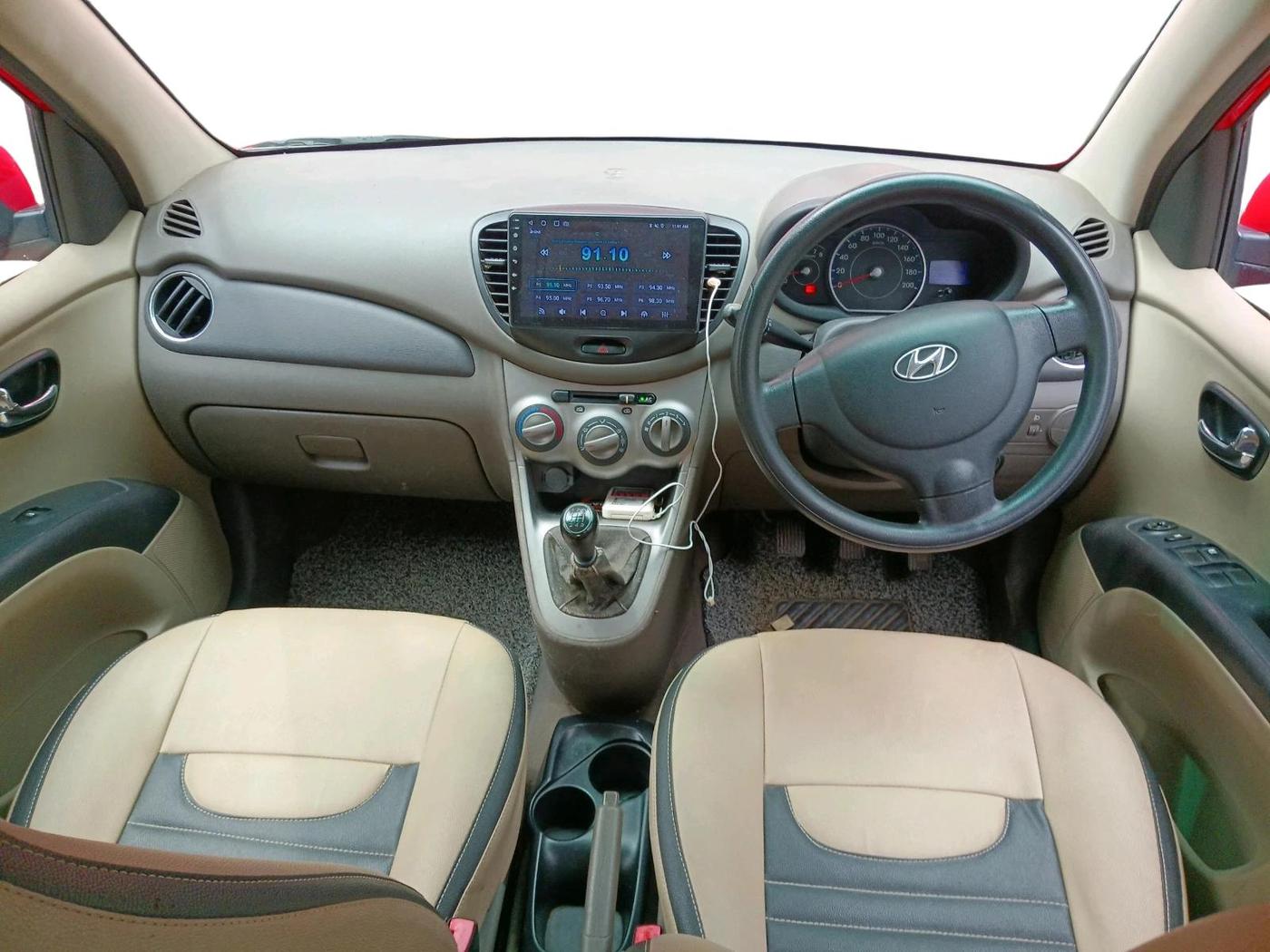2011 Hyundai i10 MAGNA 1.2, Petrol, Manual, 32,476 km, interior
