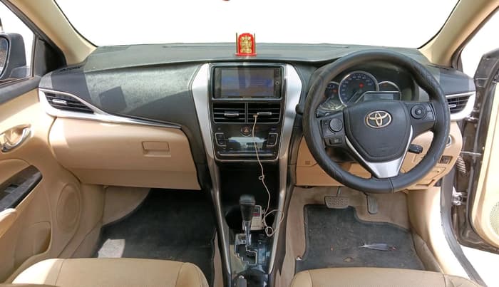 2018 Toyota YARIS VX CVT, Petrol, Automatic, 1,94,681 km, interior