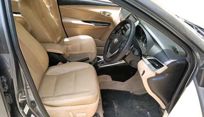 2018 Toyota YARIS VX CVT, Petrol, Automatic, 1,94,681 km, interior