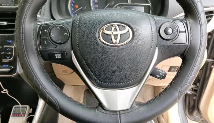 2018 Toyota YARIS VX CVT, Petrol, Automatic, 1,94,681 km, interior