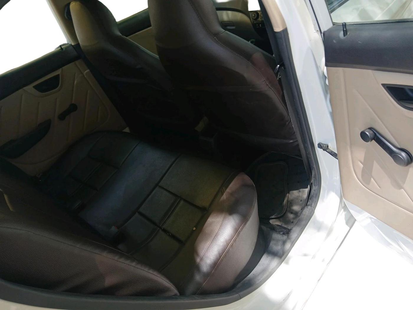 2018 Hyundai Eon ERA +, CNG, Manual, 85,500 km, interior