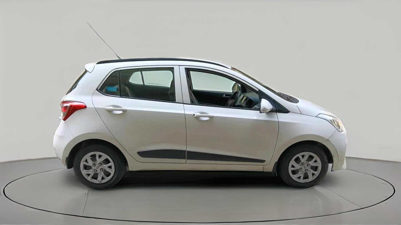 2017 Hyundai Grand i10 SPORTZ (O) 1.2 U2 CRDI, Diesel, Manual, 1,74,483 km, exterior