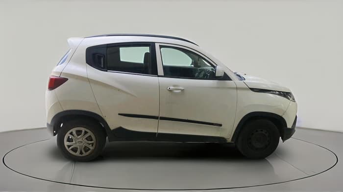 2016 Mahindra Kuv100 K6 D 6 STR, Diesel, Manual, 40,675 km, exterior