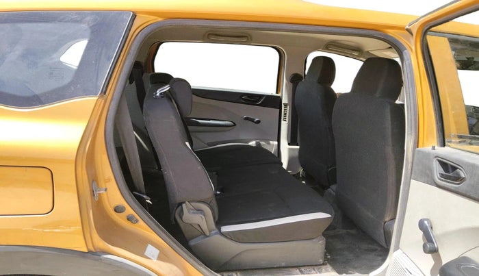 2019 Renault TRIBER RXL MT, Petrol, Manual, 38,191 km, interior