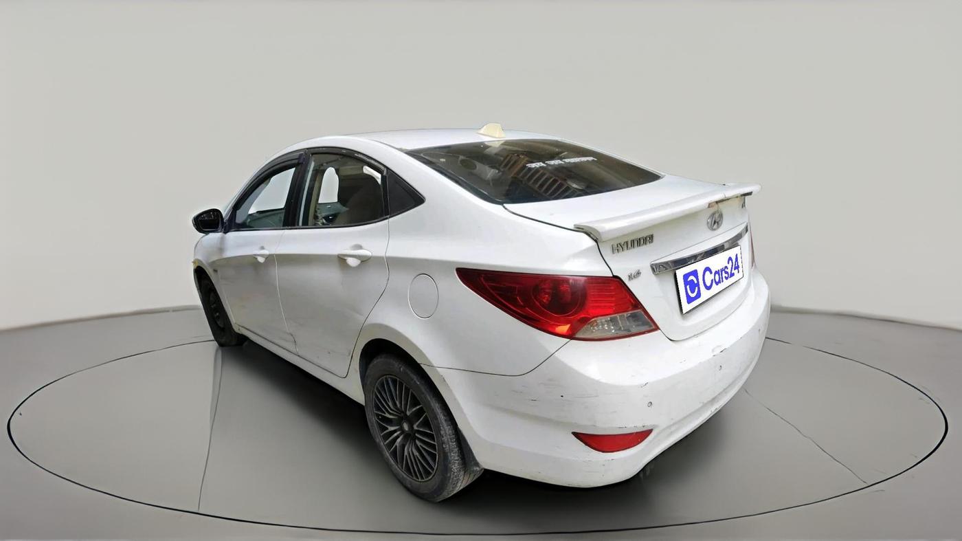 2013 Hyundai Verna FLUIDIC 1.6 CRDI EX, Diesel, Manual, 1,42,650 km, exterior