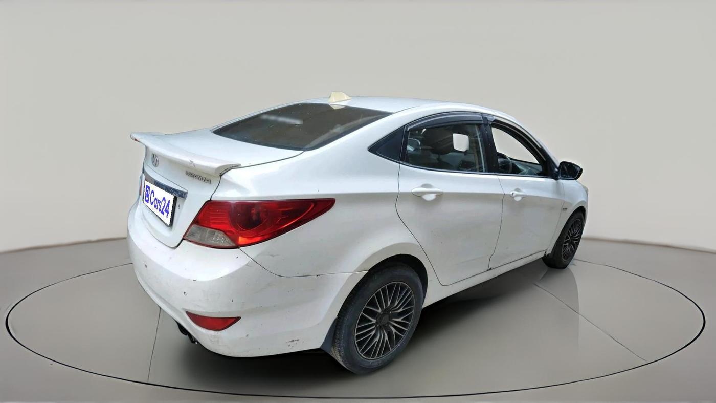2013 Hyundai Verna FLUIDIC 1.6 CRDI EX, Diesel, Manual, 1,42,650 km, exterior